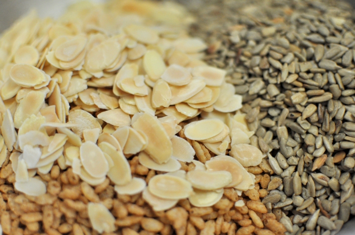 almonds+seeds